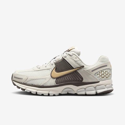 Оригинальные женские кроссовки Nike Wmns Zoom Vomero 5 "Light Bone/Ironstone/Phantom/Sesame" (HM9657-001) HM9657-001 фото