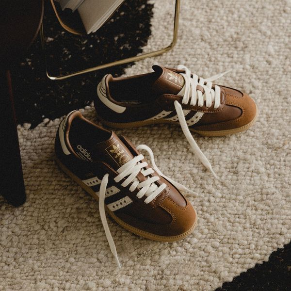 Оригінальні жіночі кросівки adidas Samba OG "Cloud White / Preloved Brown / Cream White" (JR8821) JR8821 фото