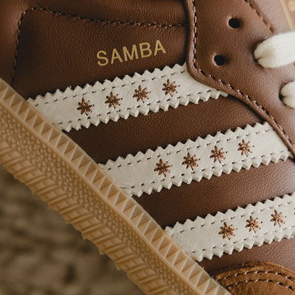 Оригінальні жіночі кросівки adidas Samba OG "Cloud White / Preloved Brown / Cream White" (JR8821) JR8821 фото