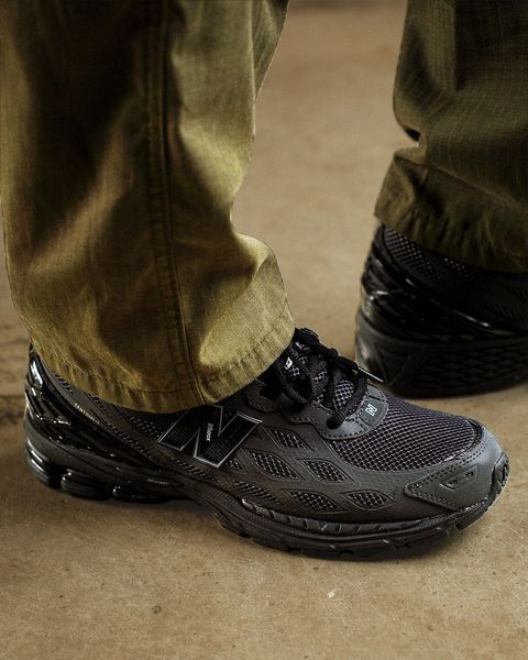 Оригінальні чоловічі кросівки New Balance 1906W "Black / Silver Metallic" (U1906WFD) U1906WFD фото