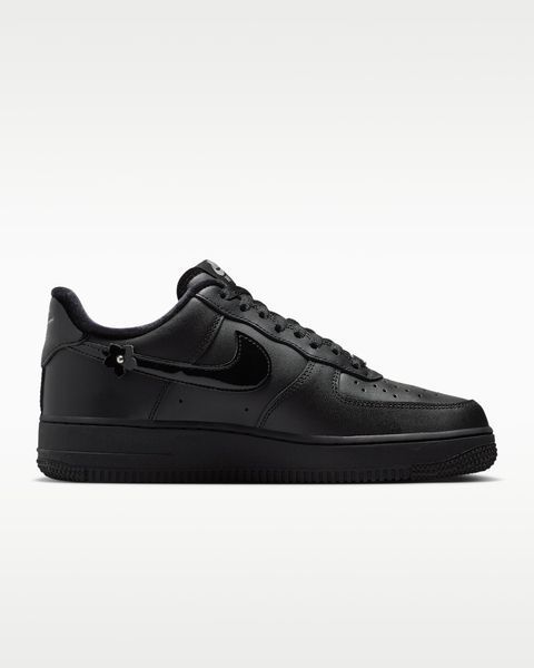 Оригинальные женские кроссовки Nike Air Force 1 '07 "Florette" "Black/Off Noir/Metallic Silver" (IR8637-001) IR8637-001 фото