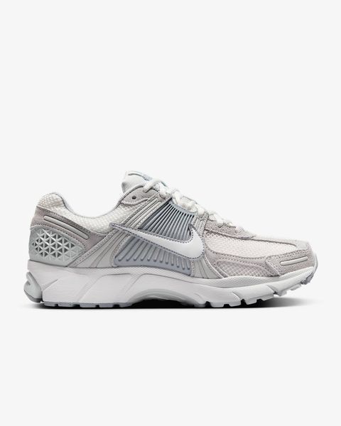 Оригинальные кроссовки Nike Wmns Zoom Vomero 5 "Pure Platinum/Platinum Tint/Wolf Grey/Summit White" (HQ0458-001) HQ0458-001 фото