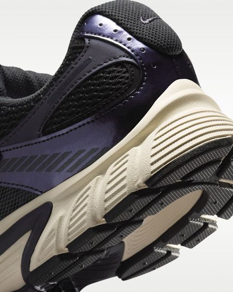 Оригинальные мужские кроссовки Nike V5 RNR "Off Noir / Gridiron / Metallic Silver / Black" (HJ5228-013) HJ5228-013 фото