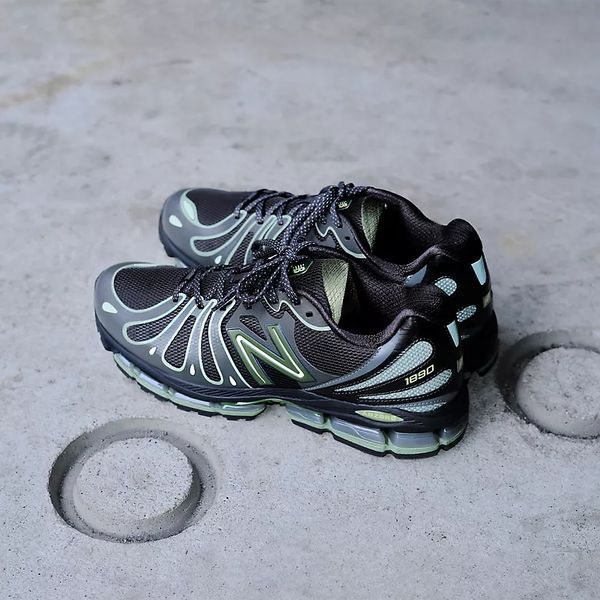Оригинальные кроссовки New Balance 1890 Abzorb "Faded Black / Utility green" (U189071H) U189071H фото