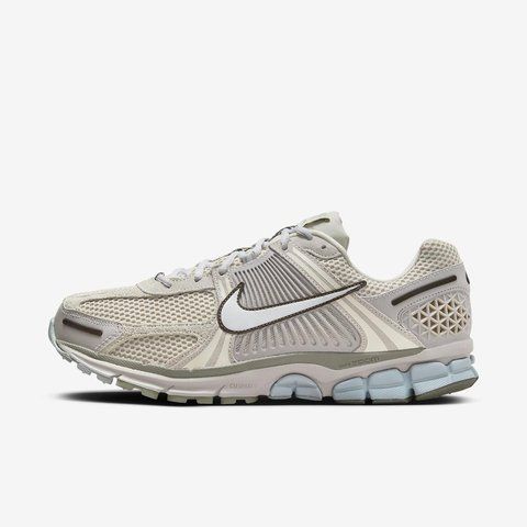 Оригінальні чоловічі кросівки Nike Zoom Vomero 5 "Light orewood brown/Dark stucco/Light pumice" (FZ3653-104) FZ3653-104 фото