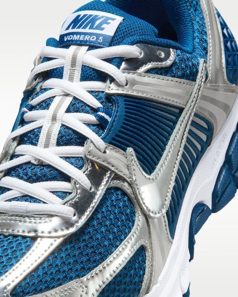 Оригінальні чоловічі кросівки Nike Zoom Vomero 5 "Court Blue/White/Metallic Silver" (IQ9392-476) IQ9392-476 фото