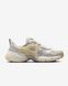 Оригинальные женские кроссовки Nike Wmns V2k Run "Phantom/Light Khaki/College Grey/White" (HV4314-030) HV4314-030 фото 3