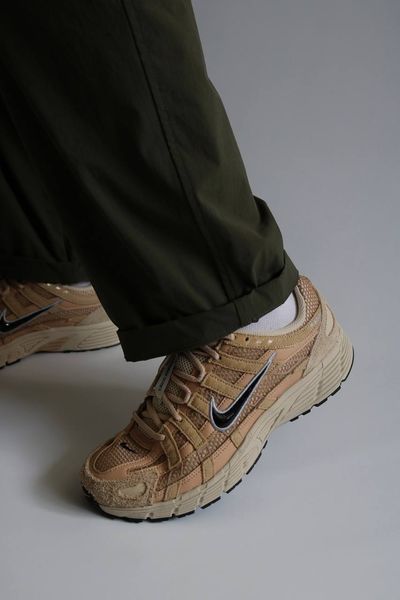 Оригінальні чоловічі кросівки Nike P-6000 SE "Hemp/Sanddrift/Metallic Silver/Black" (HF0015-202) HF0015-202 фото