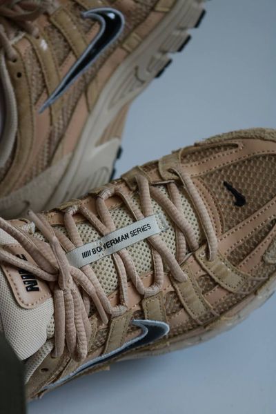 Оригінальні чоловічі кросівки Nike P-6000 SE "Hemp/Sanddrift/Metallic Silver/Black" (HF0015-202) HF0015-202 фото