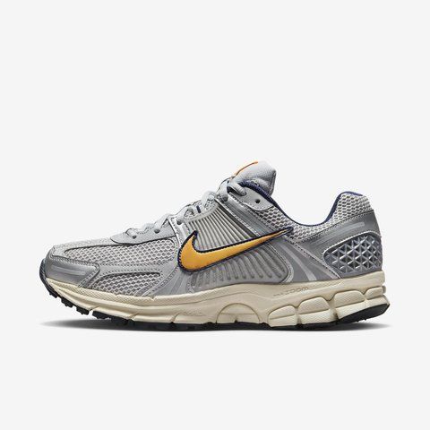 Оригінальні чоловічі кросівки Nike Zoom Vomero 5 "Pure Platinum / Laser Orange" (FJ4151-001) FJ4151-001 фото