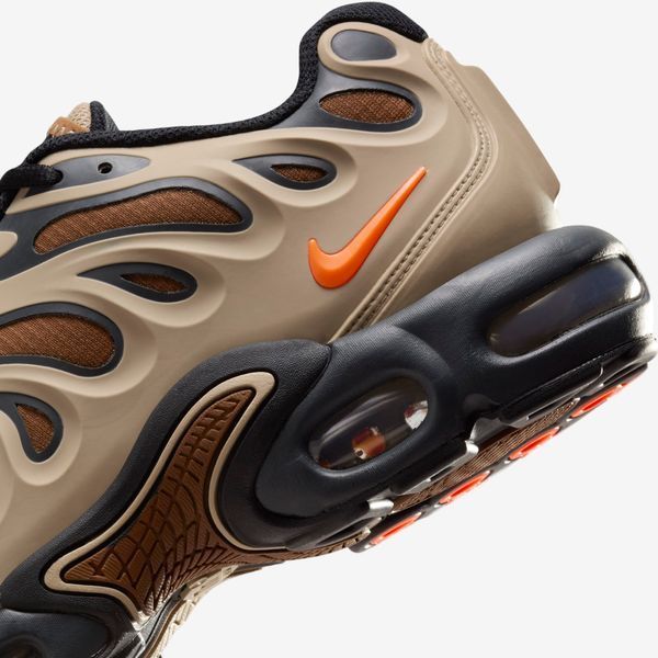 Оригінальні чоловічі кросівки Nike Air Max Plus Drift "Khaki/Dark Smoke Grey/Sanddrift" (FZ3041-200) FZ3041-200 фото