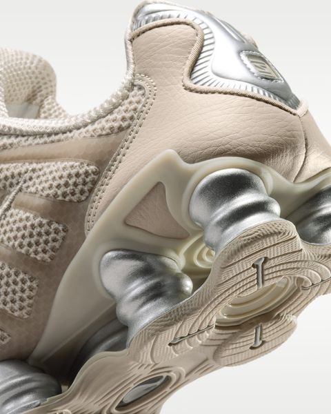 Оригінальні кросівки Nike Shox TL "Cream II / Black / Metallic Silver" (IH2559-200) IH2559-200 фото