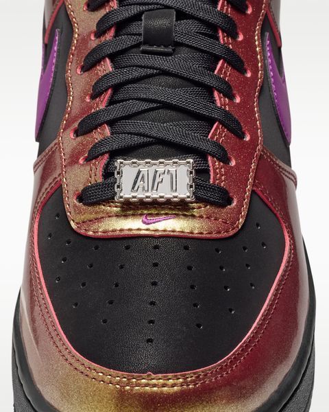 Оригінальні чоловічі кросівки Nike Air Force 1 '07 "Mosswood Brown/Coconut Milk/Campfire Orange" (IB6843-002) IB6843-002 фото