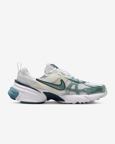 Оригінальні жіночі кросівки Nike Wmns V2k Run "White/Smokey Blue/Armory Navy/Cannon" (FD0736-111) FD0736-111 фото
