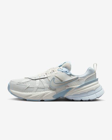 Оригінальні жіночі кросівки Nike Wmns V2k Run "Platinum Tint/Summit White/Light Smoke Grey" (FD0736-009) FD0736-009 фото