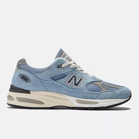 Оригінальні кросівки New Balance 991v2 Made in UK "Celestial Blue/Faded Denim/Moon Mist" (U991BV2) U991BV2 фото