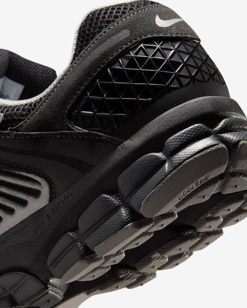 Оригинальные мужские кроссовки Nike Zoom Vomero 5 "Anthracite/Chrome/Flat Silver/Black" (HF1553-006) HF1553-006 фото