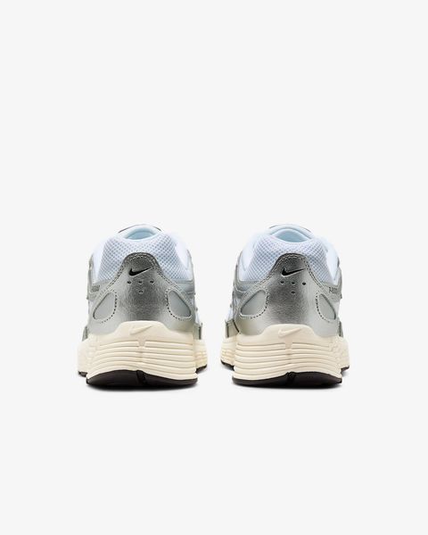Оригінальні кросівки Nike P-6000 "White/Metallic Silver/Flat Silver/Black" (CD6404-105) CD6404-105 фото