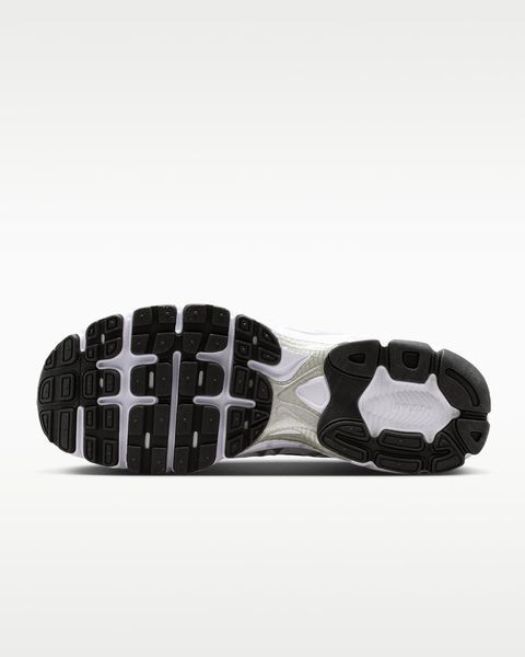 Оригінальні кросівки Nike Air Max Moto 2K "White/Black/Wolf Grey/Metallic Silver" (IR1476-100) IR1476-100 фото