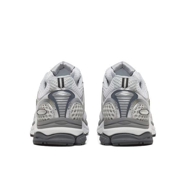 Оригинальные кроссовки Saucony Progrid Triumph 4 OG "White / Silver" (S70704-26) S70704-26 фото