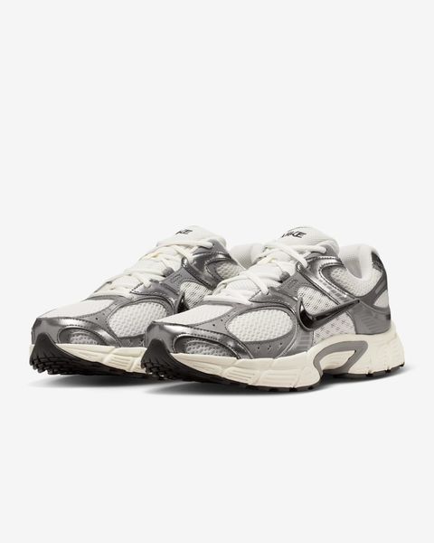 Оригінальні чоловічі кросівки Nike V5 RNR "Phantom/Pencil Point/Black" (HJ5228-009) HJ5228-009 фото