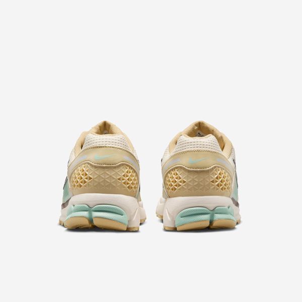 Оригинальные мужские кроссовки Nike Zoom Vomero 5 "Team Gold/Fauna Brown-Pale Ivory-Seafoam-Mtlc Platinum" (IB2987-700) IB2987-700 фото