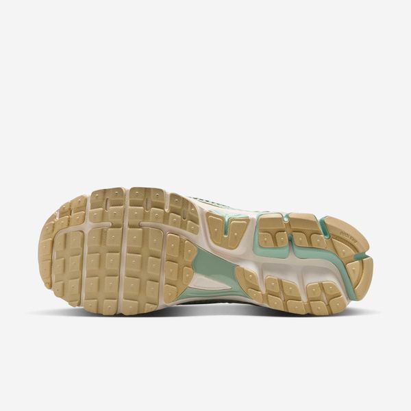 Оригинальные мужские кроссовки Nike Zoom Vomero 5 "Team Gold/Fauna Brown-Pale Ivory-Seafoam-Mtlc Platinum" (IB2987-700) IB2987-700 фото