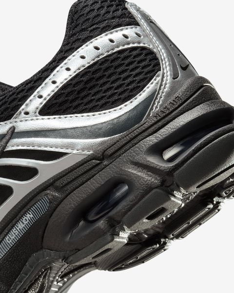 Оригінальні кросівки Nike Air Max Moto 2K "Black/Metallic Silver/Anthracite/Black" (HQ2056-007) HQ2056-007 фото