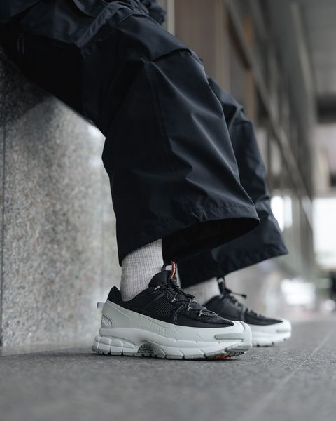 Оригінальні чоловічі кросівки Nike Zoom Vomero Roam "Black/Light Silver/Jade Horizon" (FV2295-001) FV2295-001 фото